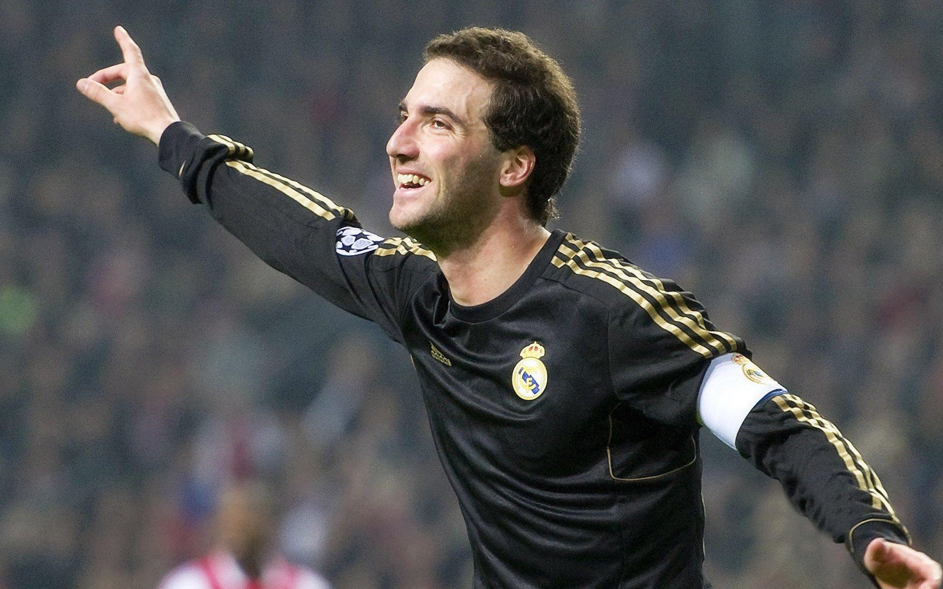 狄龙25分率太阳胜马刺取三连胜，火箭进西部前四